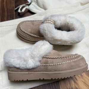 Cozy Tan Fur-Lined Women's Loafers
